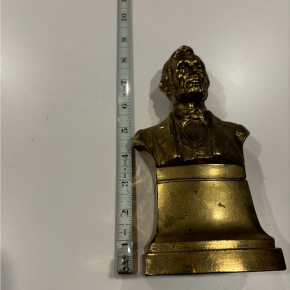 Vintage 1960’s Abraham Lincoln Bust Bookend Antique Brass 8”Height - Picture 13 of 14